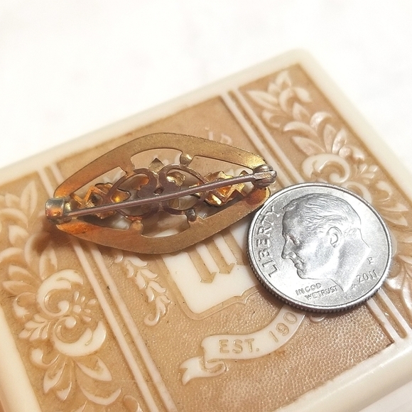 Victorian Era 1800s Gold Filled Pink Glass Cabochon Brooch - Picture 2 of 5